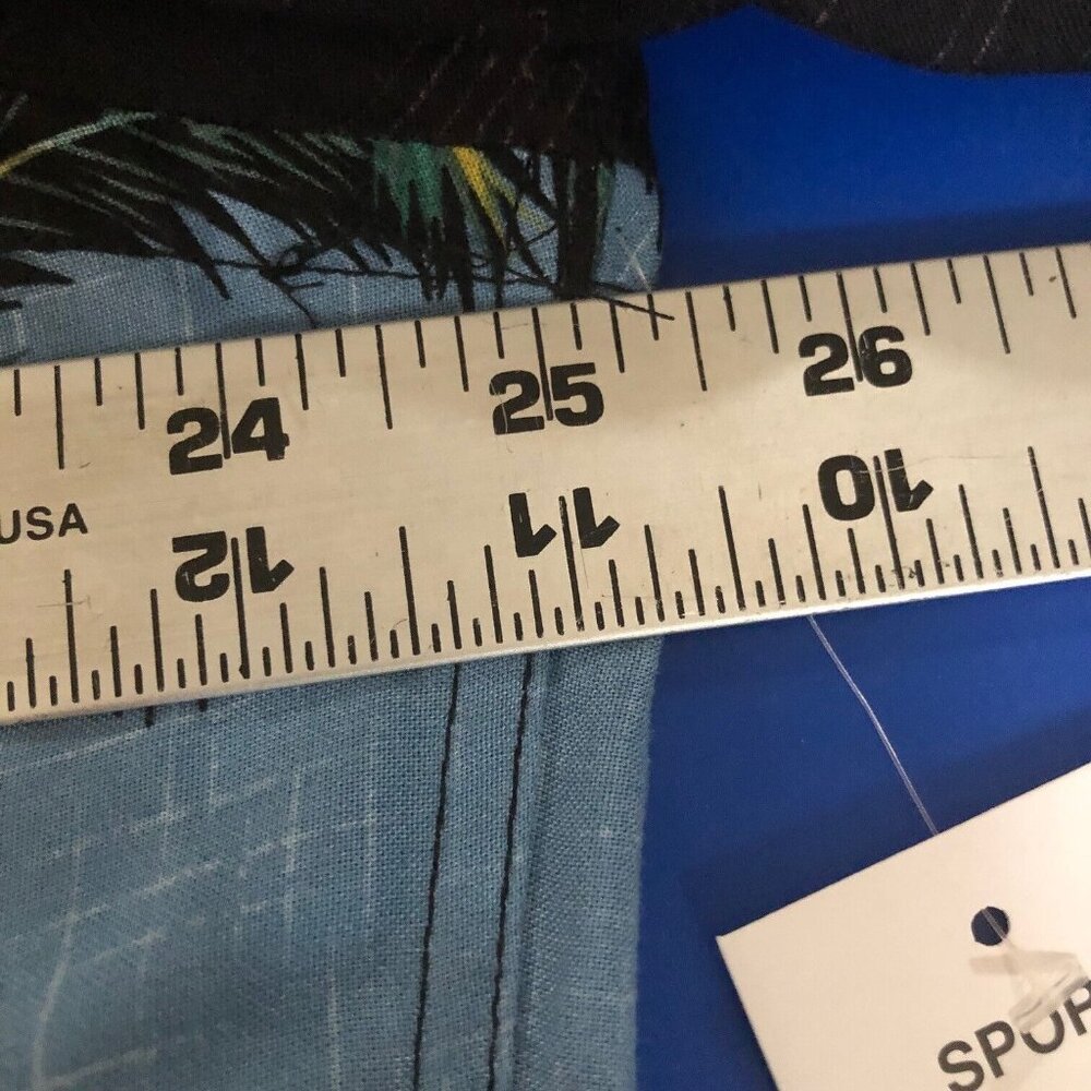 NWT Hawaiian Shirt Men L Allover Aloha Print Camp Tropical Beachy Coastal CAMPIA - Picture 8 of 9